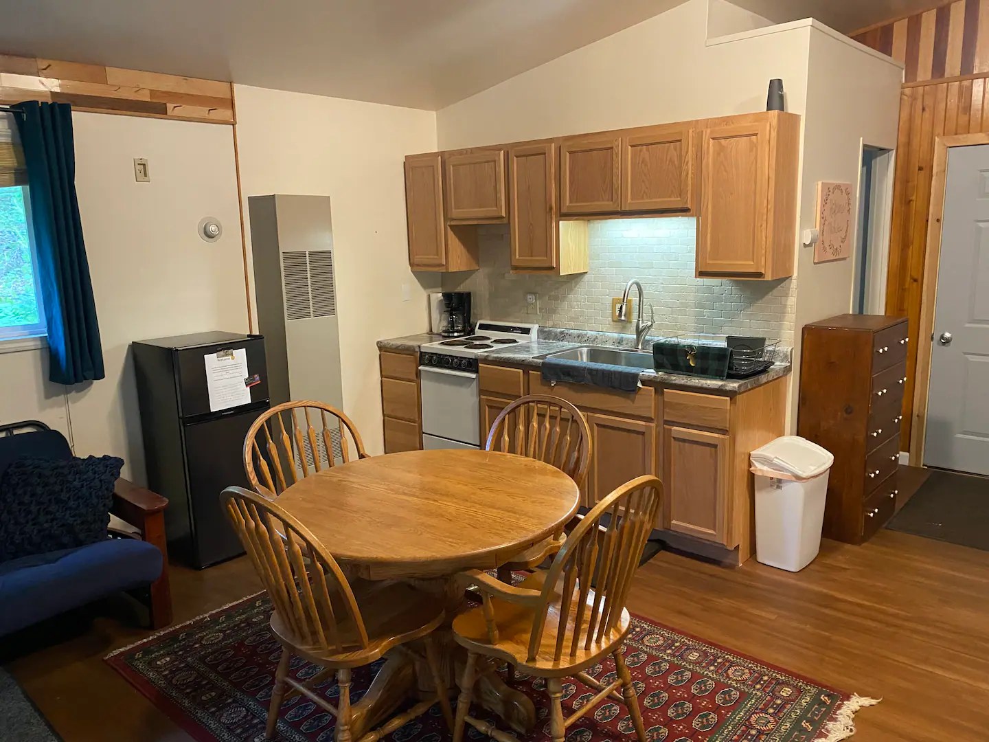 Trail Cabin kitchen